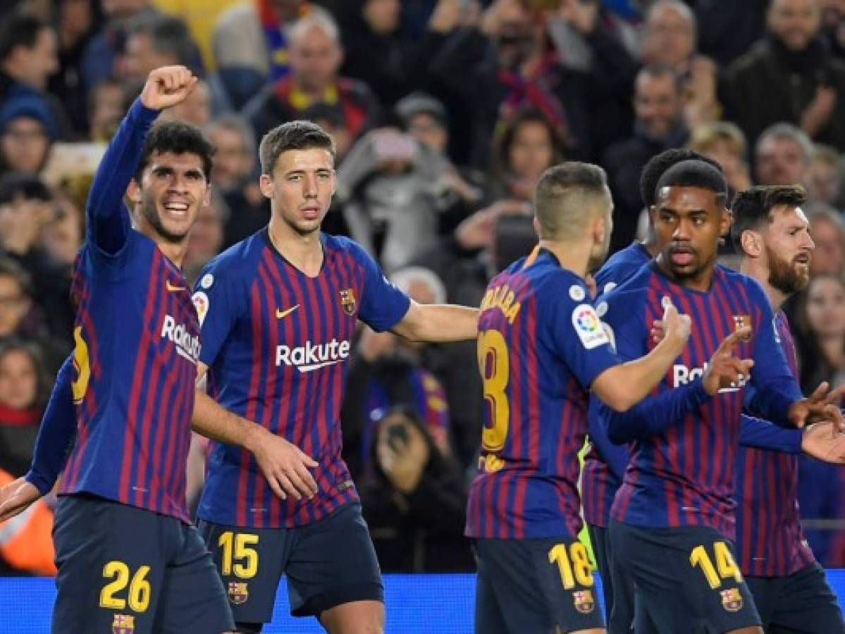 El Barcelona vence 2-0 al Villarreal y es líder provisional