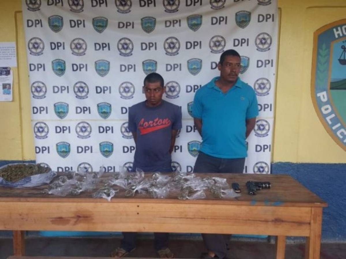 Con droga capturan a miembros de la banda 'Los Olanchanos' en aldea El Destino, Guaimaca