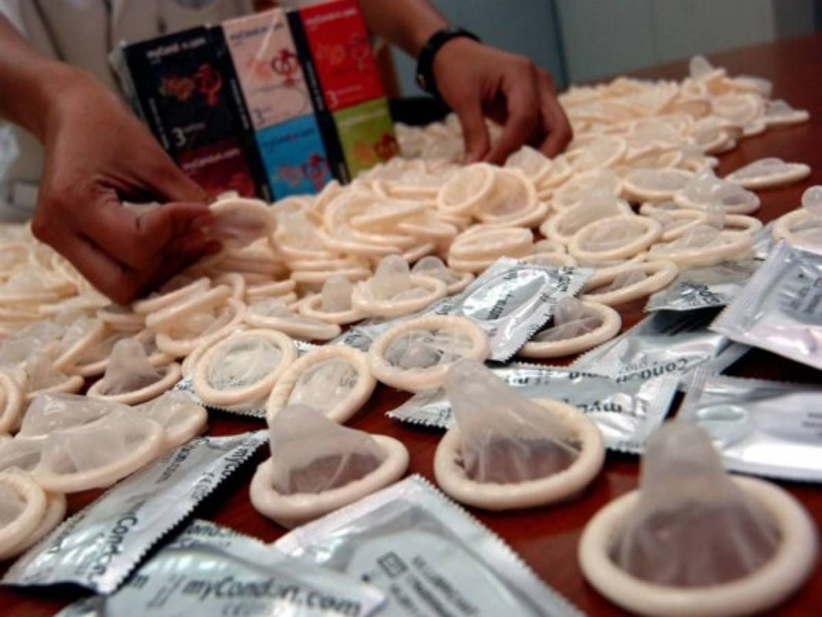 La Secretaría de Salud distribuye 5.5 millones de condones en el país