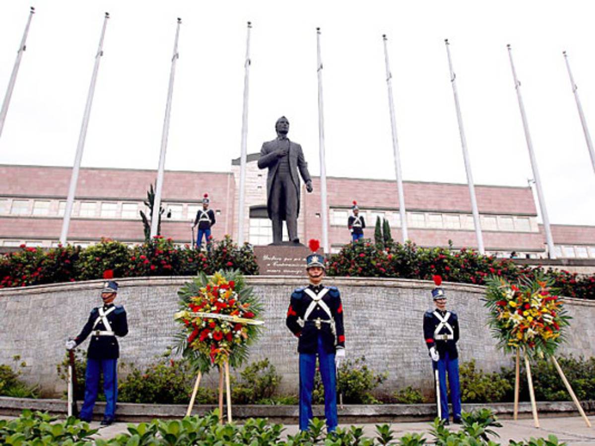 Honduras rinde honores a Francisco Morazán