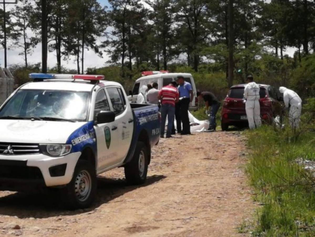 Mujer aparece muerta dentro de un carro en el desvío a Támara