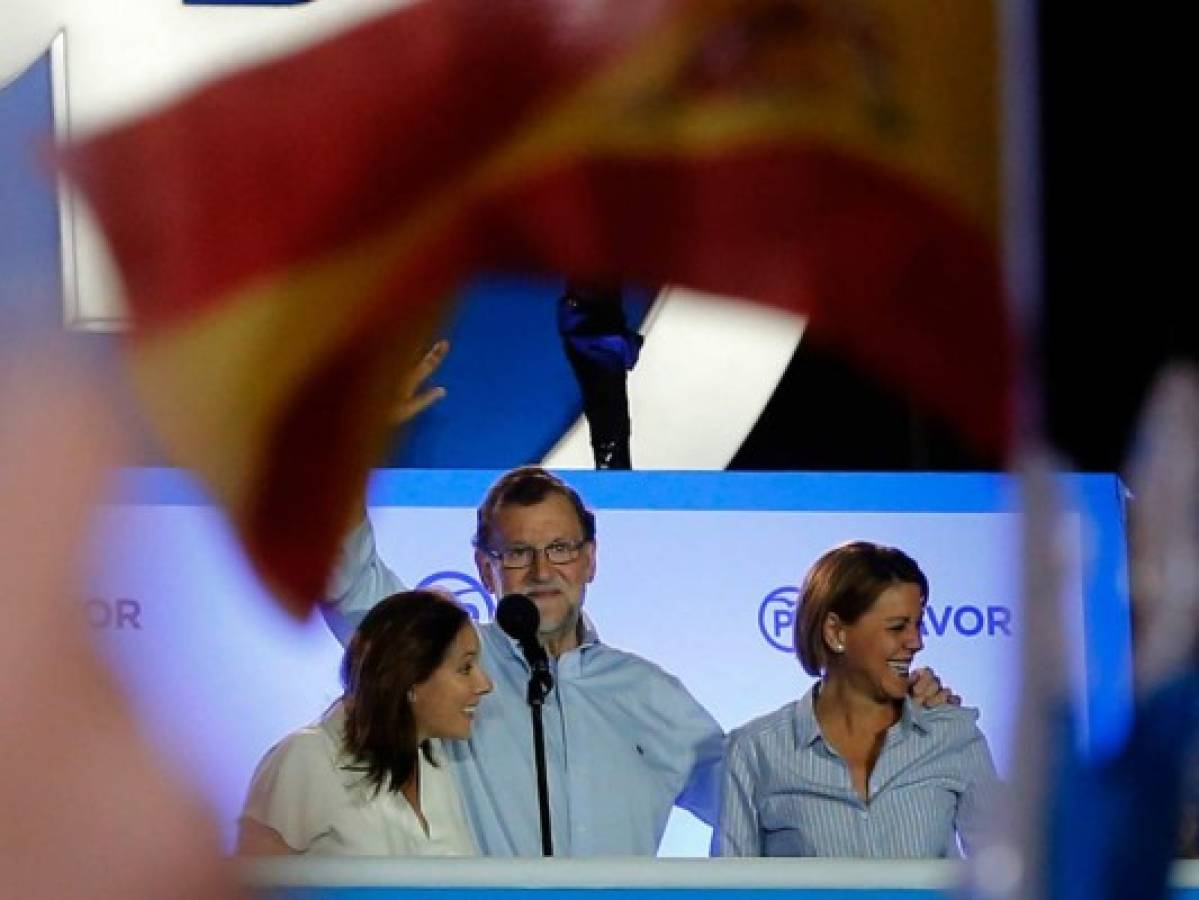 Rajoy inicia conversaciones para formar gobierno en España