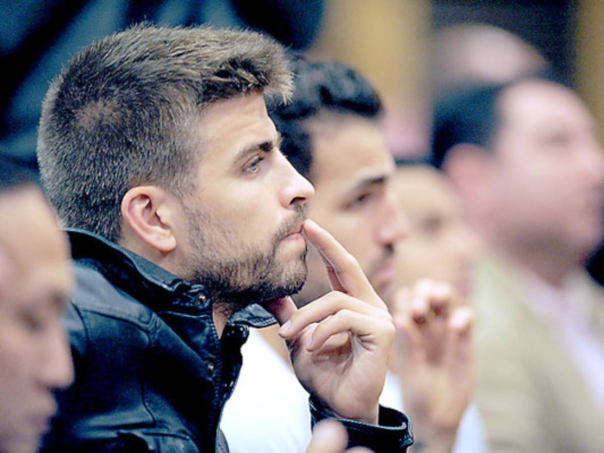 Piqué y Xavi, fuera del grupo del Barcelona contra Rayo Vallecano