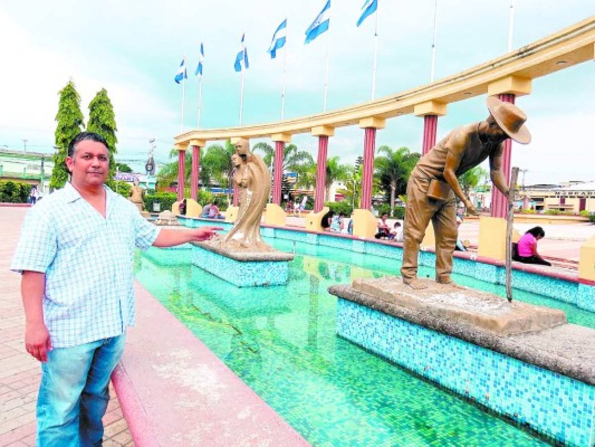 El tallador de héroes y míticas historias