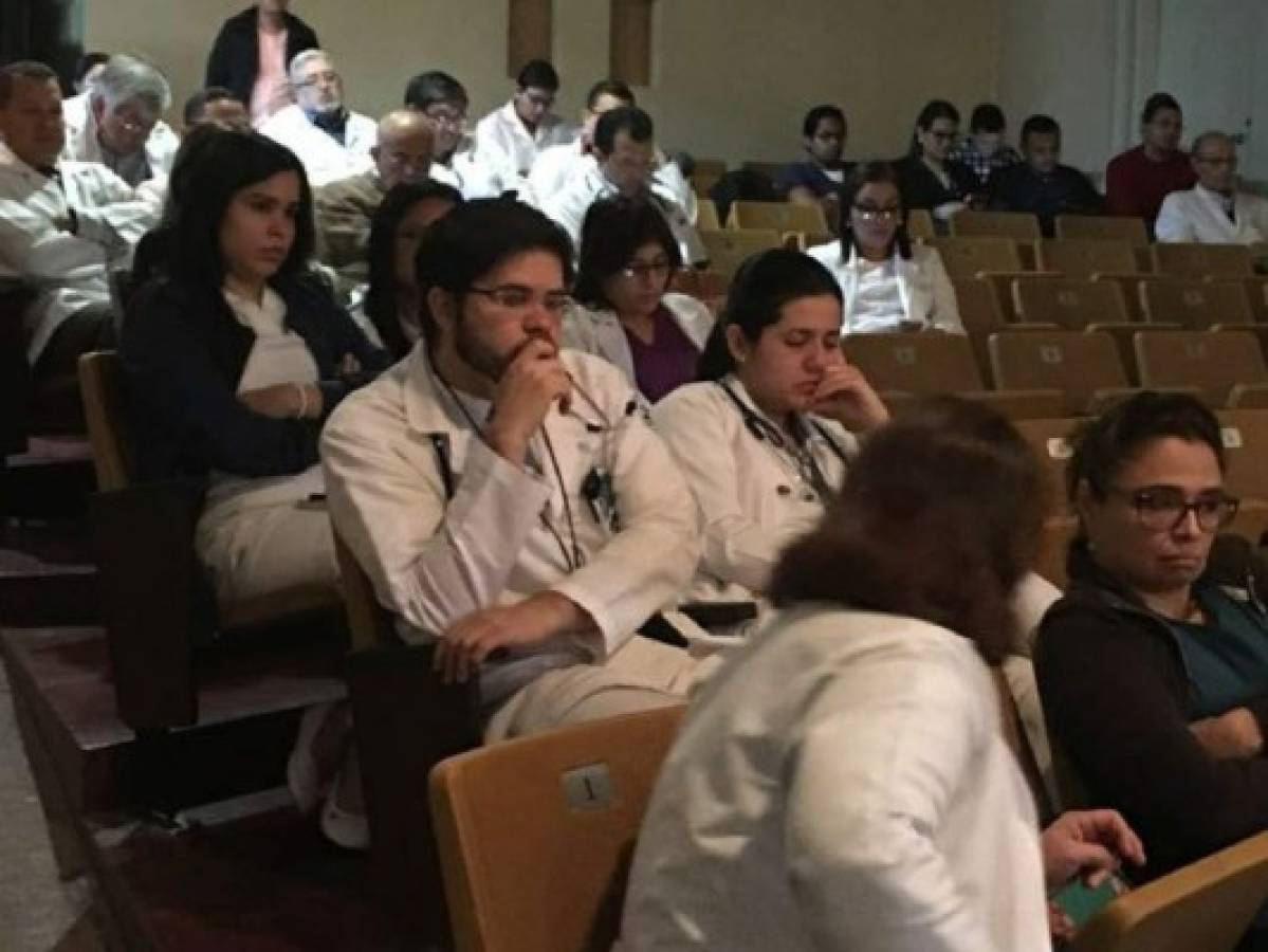 Honduras: Médicos del Seguro Social se mantienen en asambleas informativas