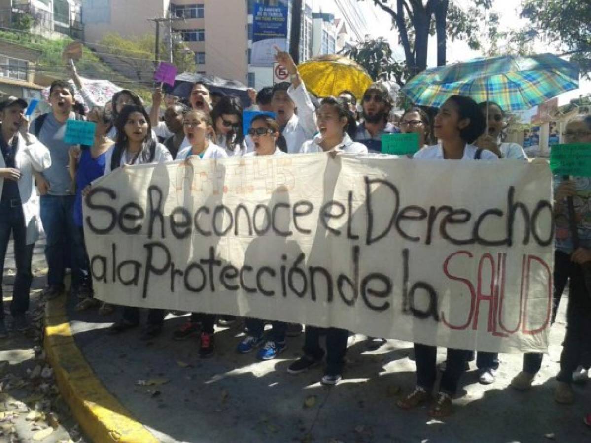 Honduras: Estudiantes de Medicina piden fondos