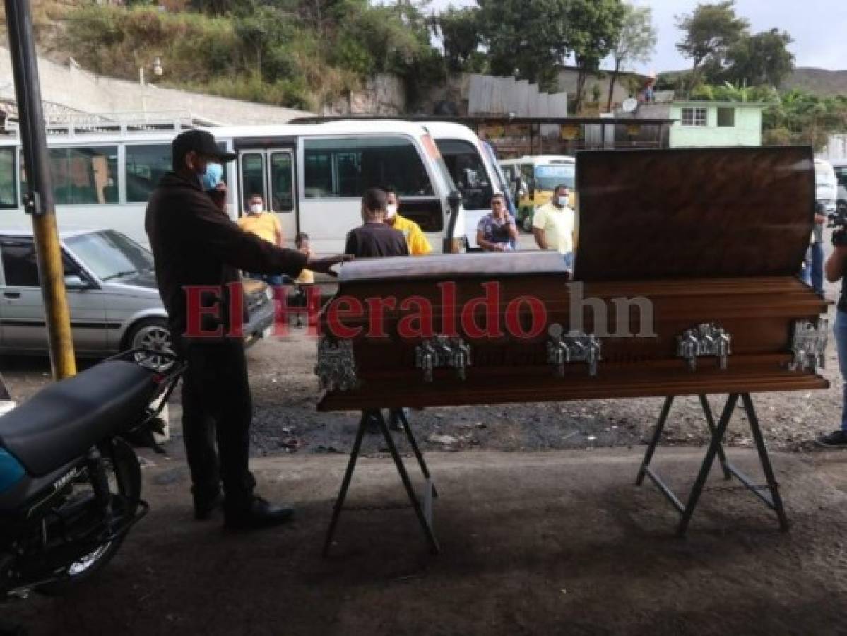 'Se me va mi hijo, me lo arrebataron': Madre de conductor asesinado por dos sicarios