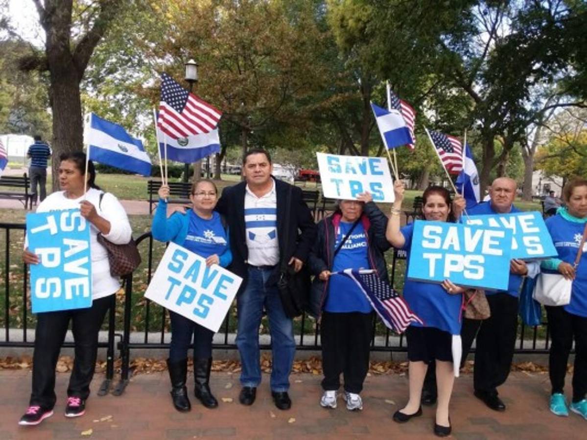 EUA advierte que reinscripción al TPS aún no está disponible