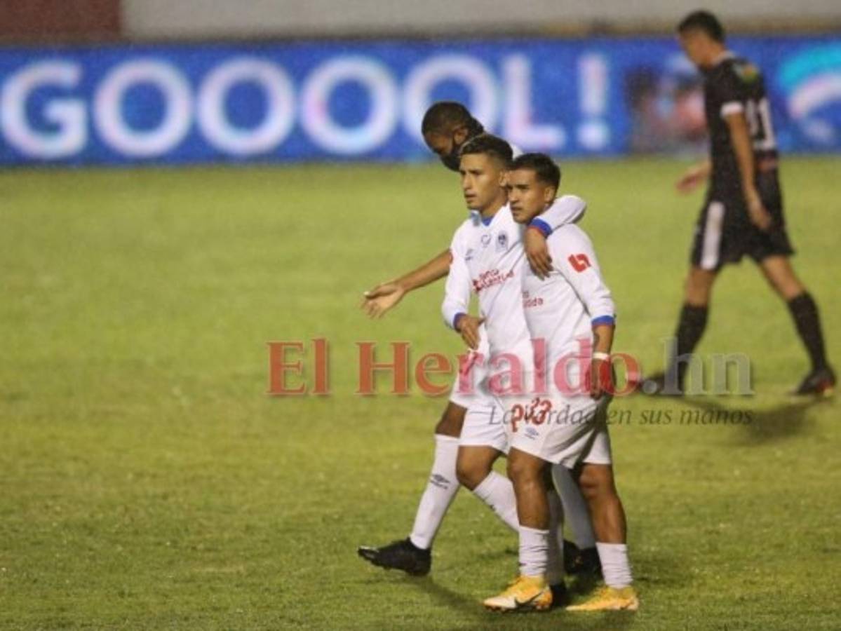 Olimpia vence 3-1 a la Real Sociedad y se afianza en el liderato