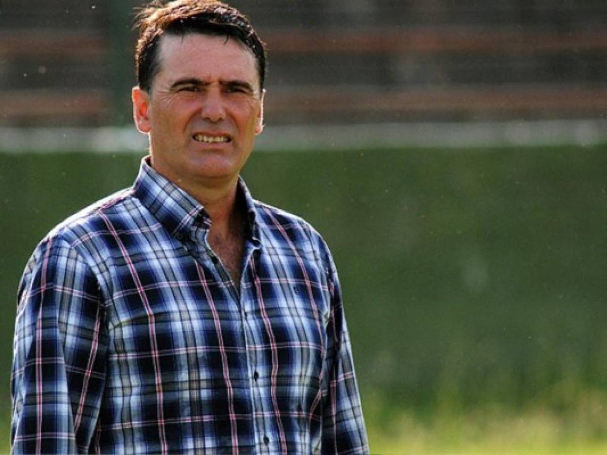 Fernando Araujo es nuevo entrenador del Vida