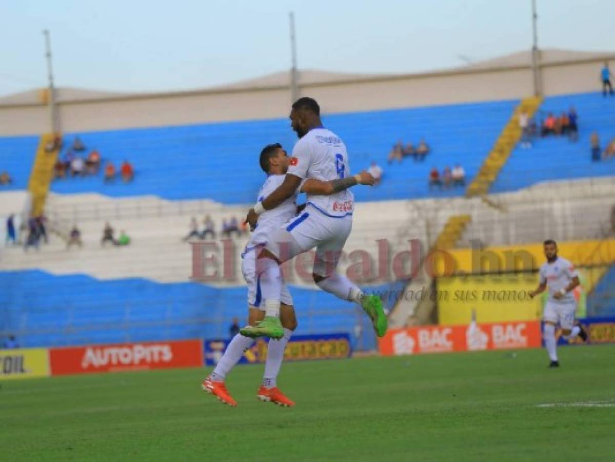 Jorge Benguché celebrando el gol tempranero que le anotó a Motagua al primer minuto del partido.