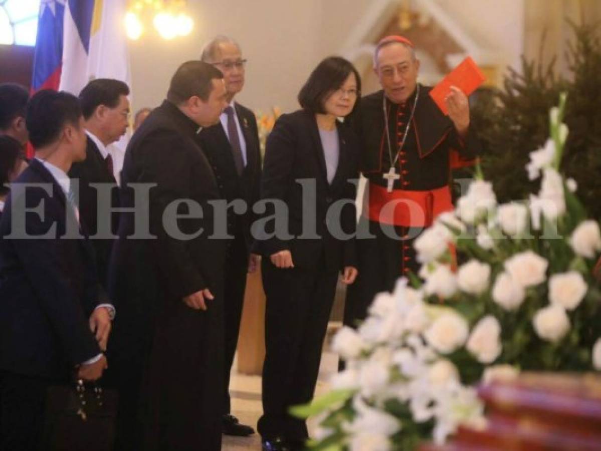 Presidenta de Taiwán Tsai Ing-wen visita Basílica de Suyapa y le conceden las llaves de la ciudad