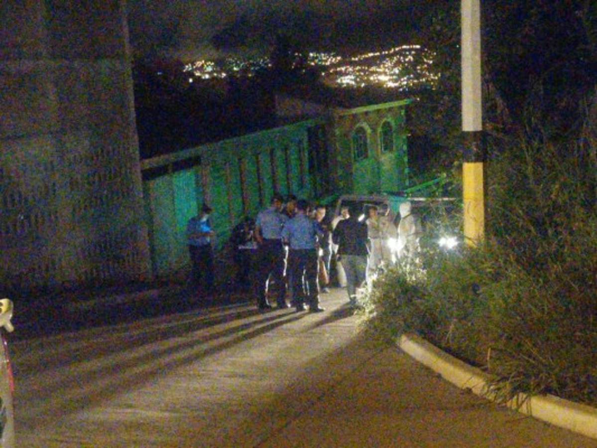 Encuentran cuerpo encostalado en la colonia Centroamérica Oeste de la capital