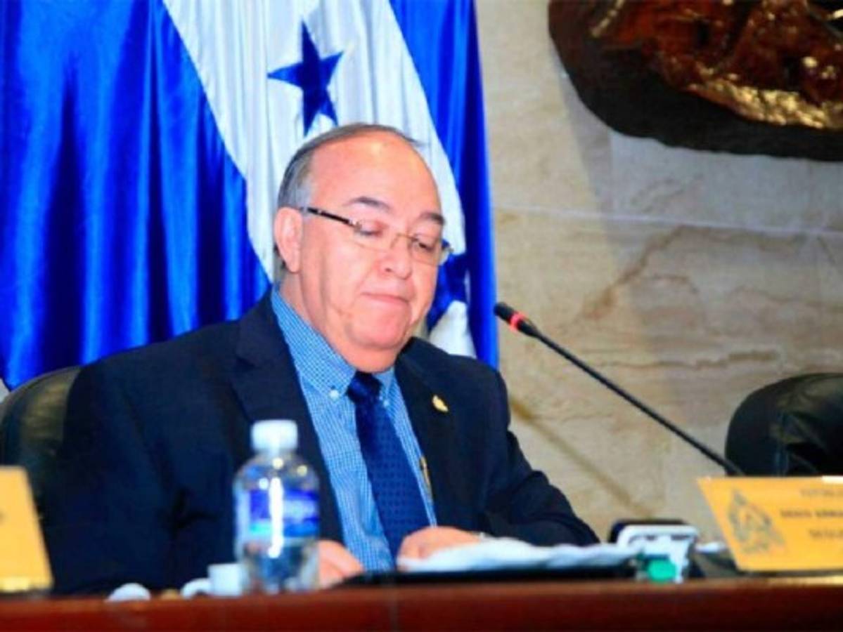 Colegio de Periodistas preocupado por moción que violentaría acceso a la información