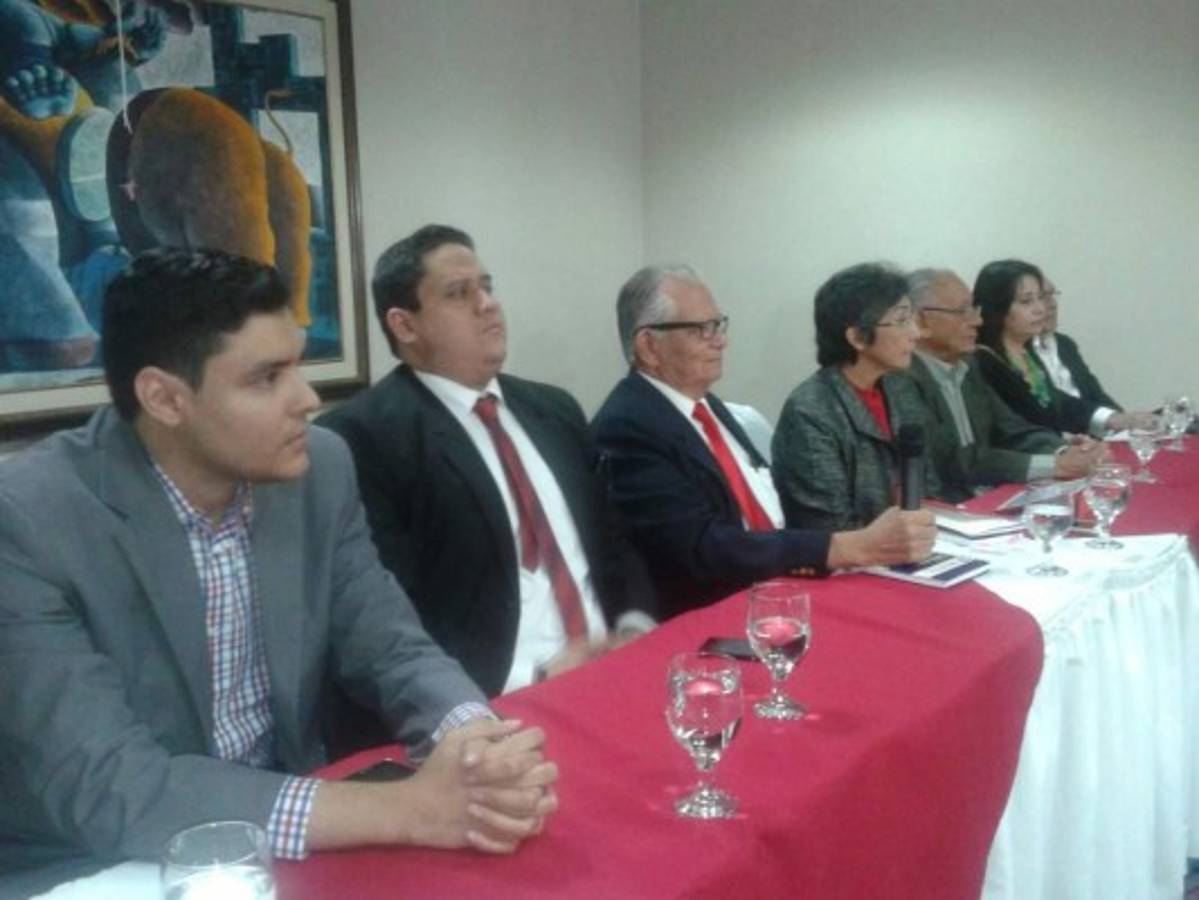 Miembros de Renacer Liberal condenan sumisión de autoridades de su partido político