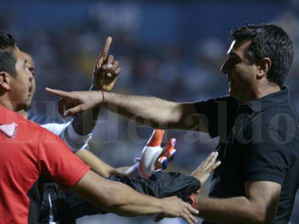 Motagua se queda con un accidentado Superclásico ante Olimpia