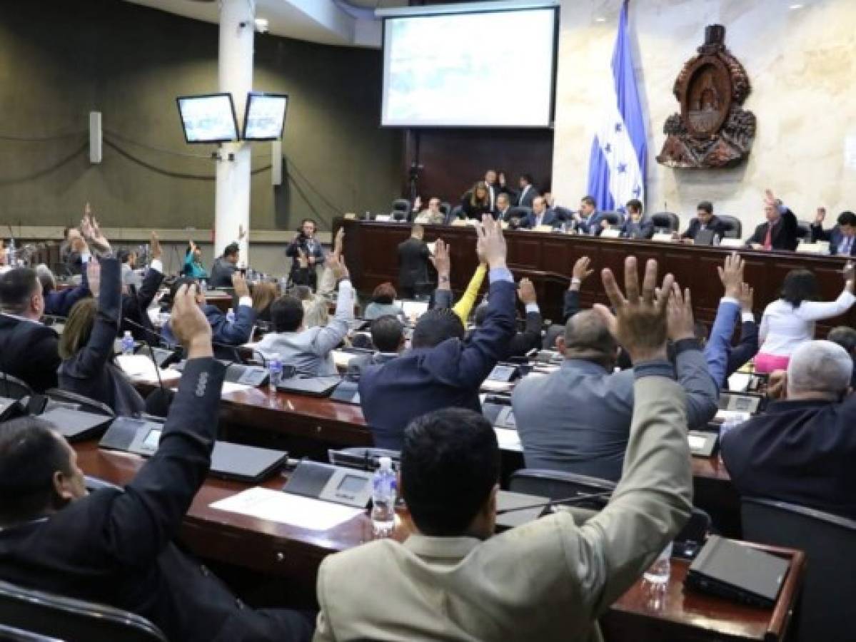 Suspenden sesiones en el Congreso Nacional por falla del sistema de votación electrónica