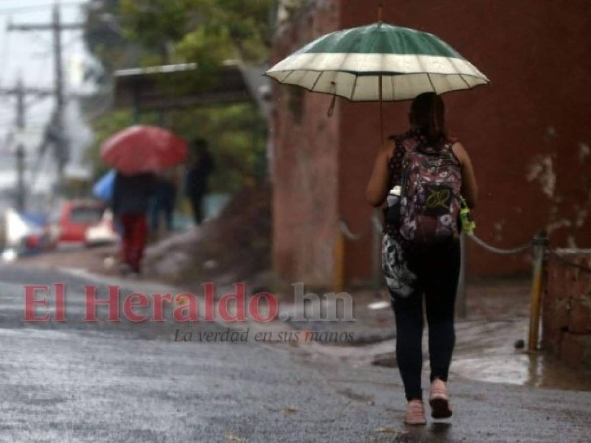 Pronostican lluvias con posible actividad eléctrica para este sábado en Honduras