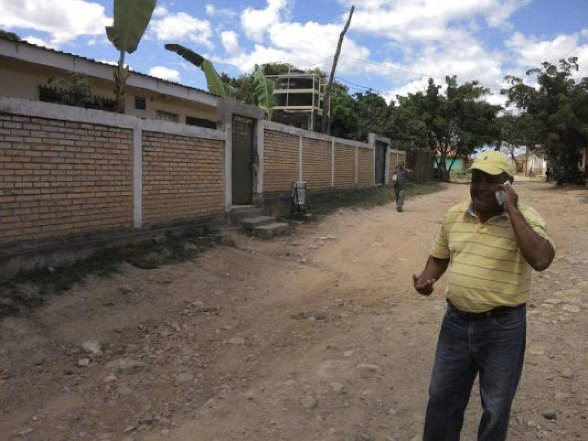 Hasta carros fumingan en municipio de Honduras por chikungunya
