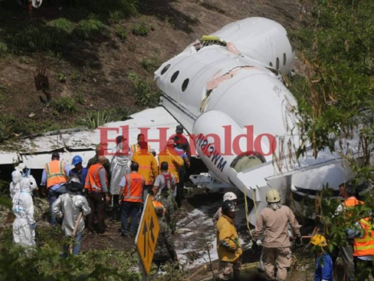 Trasladan hacia Estados Unidos a copiloto del avión que se estrelló en Toncontín