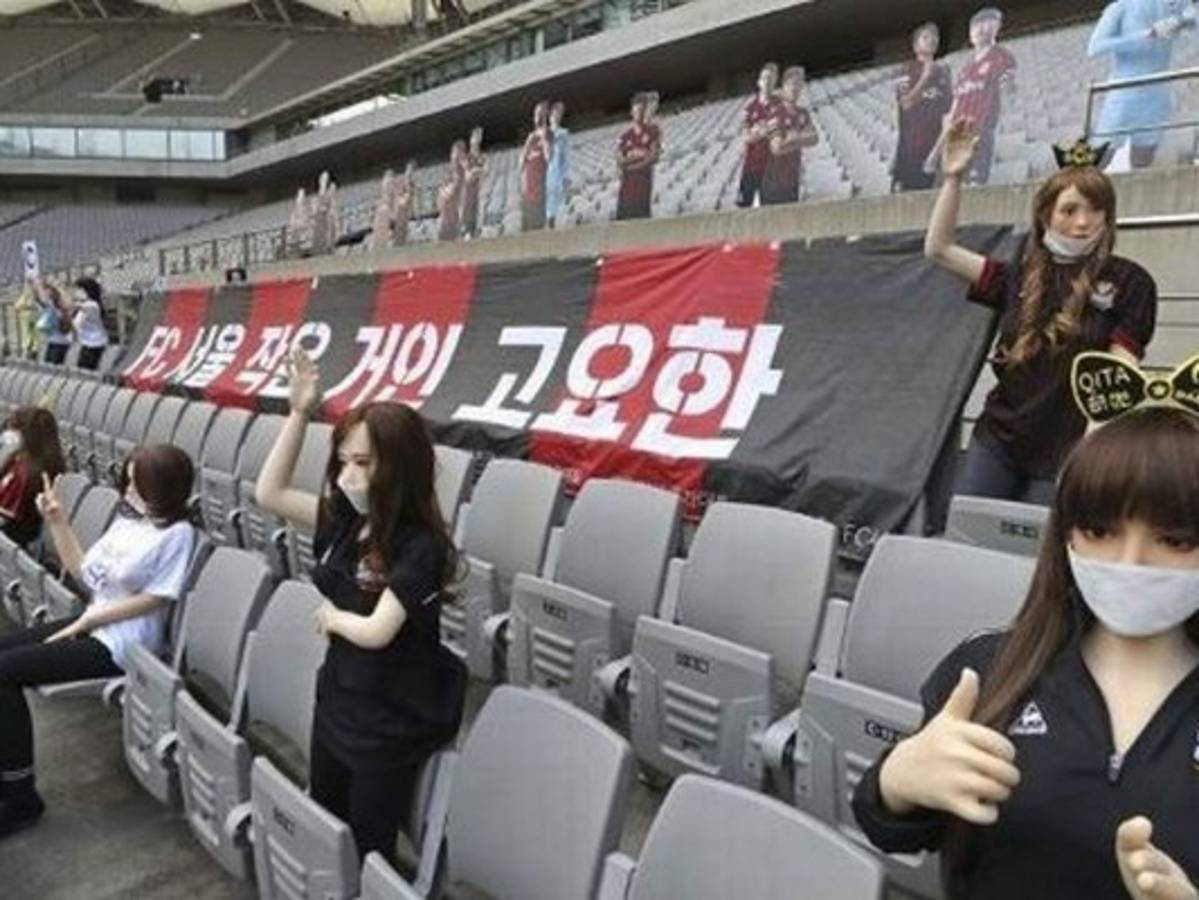 Equipo surcoreano se disculpa por muñecas en las gradas
