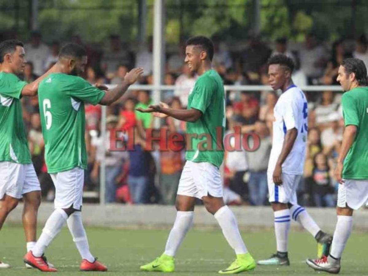 VÍDEO: Choco Lozano y Atletas del Reino cantan alabanzas después de un partido