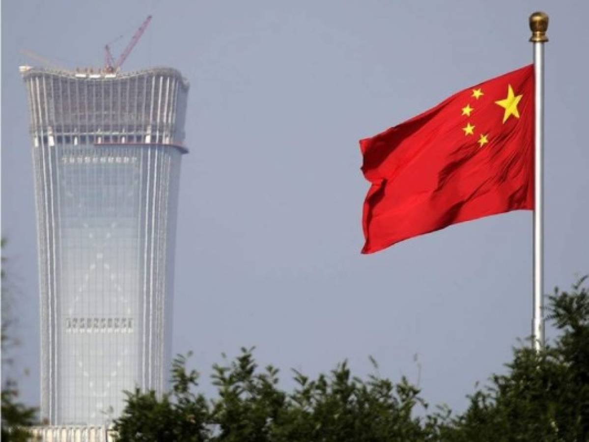 Pekín acusa a Washington de 'destruir el comercio chino-estadounidense'