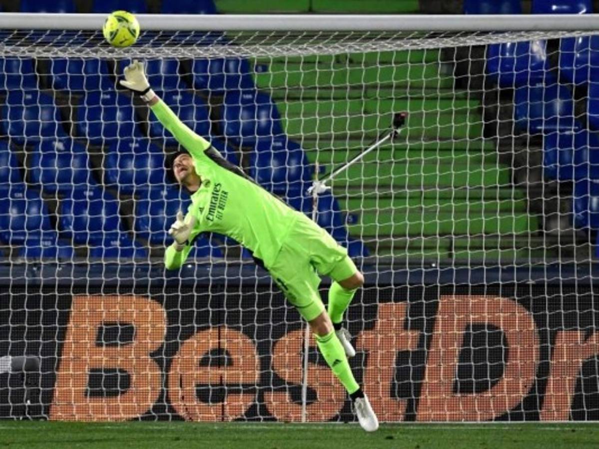 Real Madrid empata sin goles ante Getafe y se aleja del Atlético