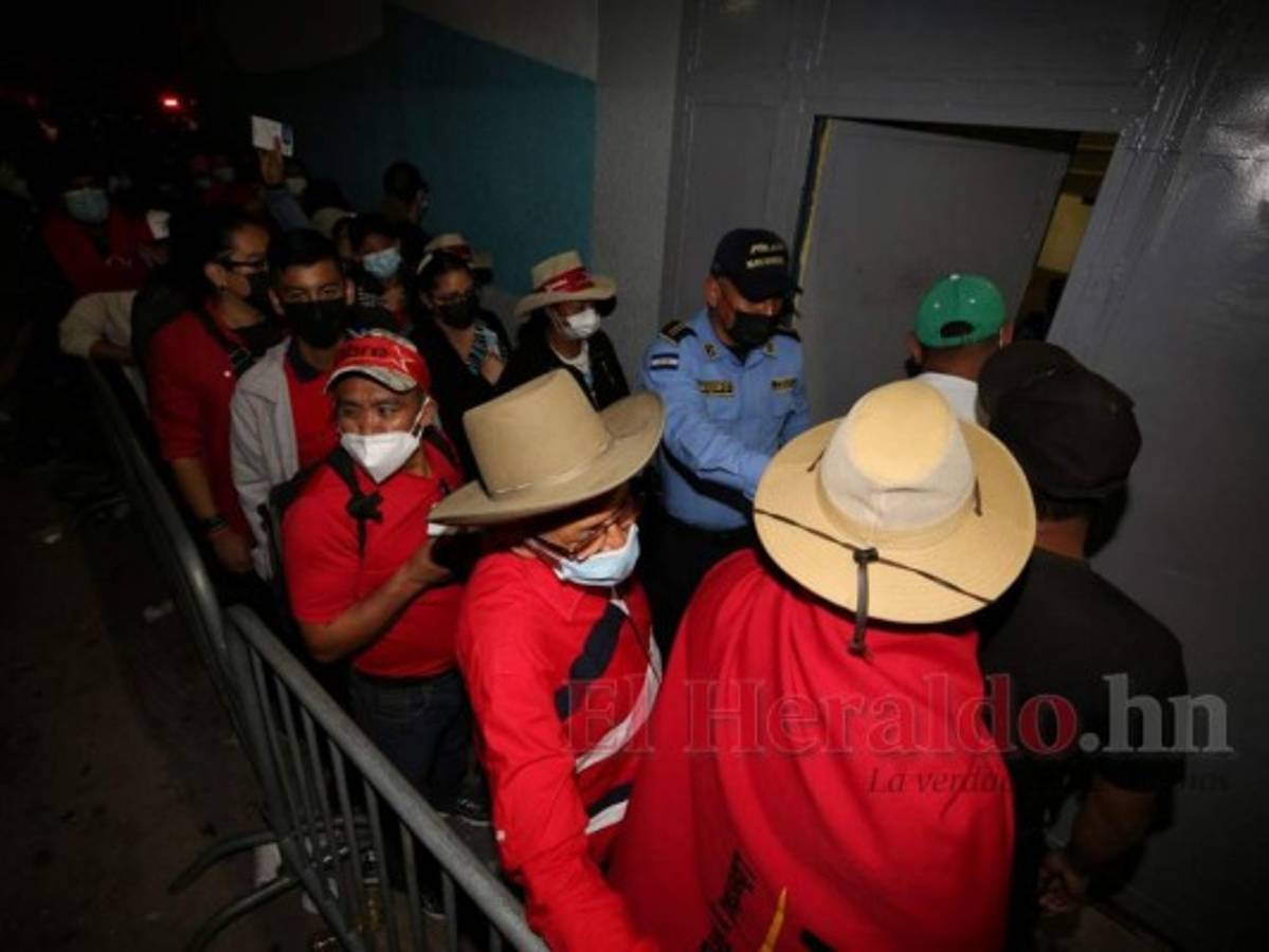 Asistencia masiva de hondureños para disfrutar toma de posesión de Xiomara Castro