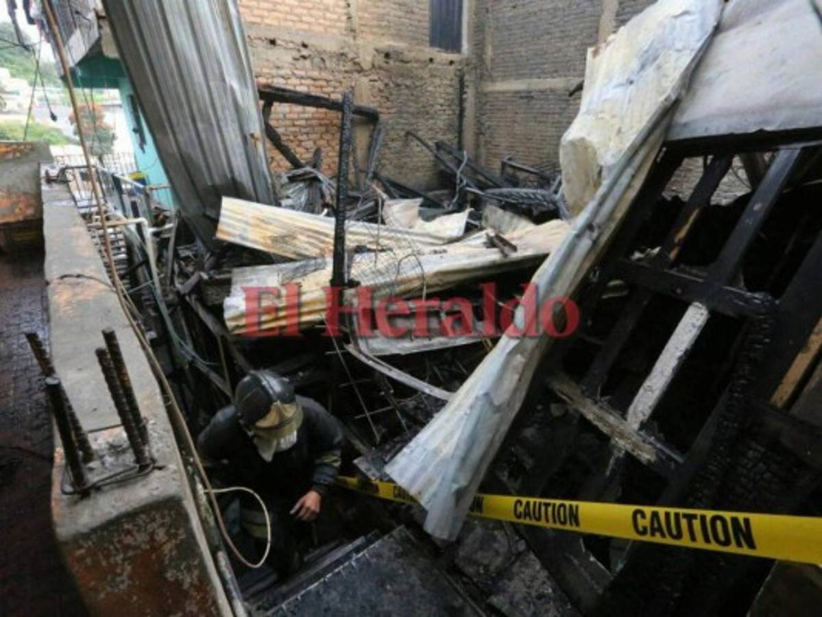 Cinco familias quedaron en la calle tras incendio en la capital y claman ayuda al gobierno