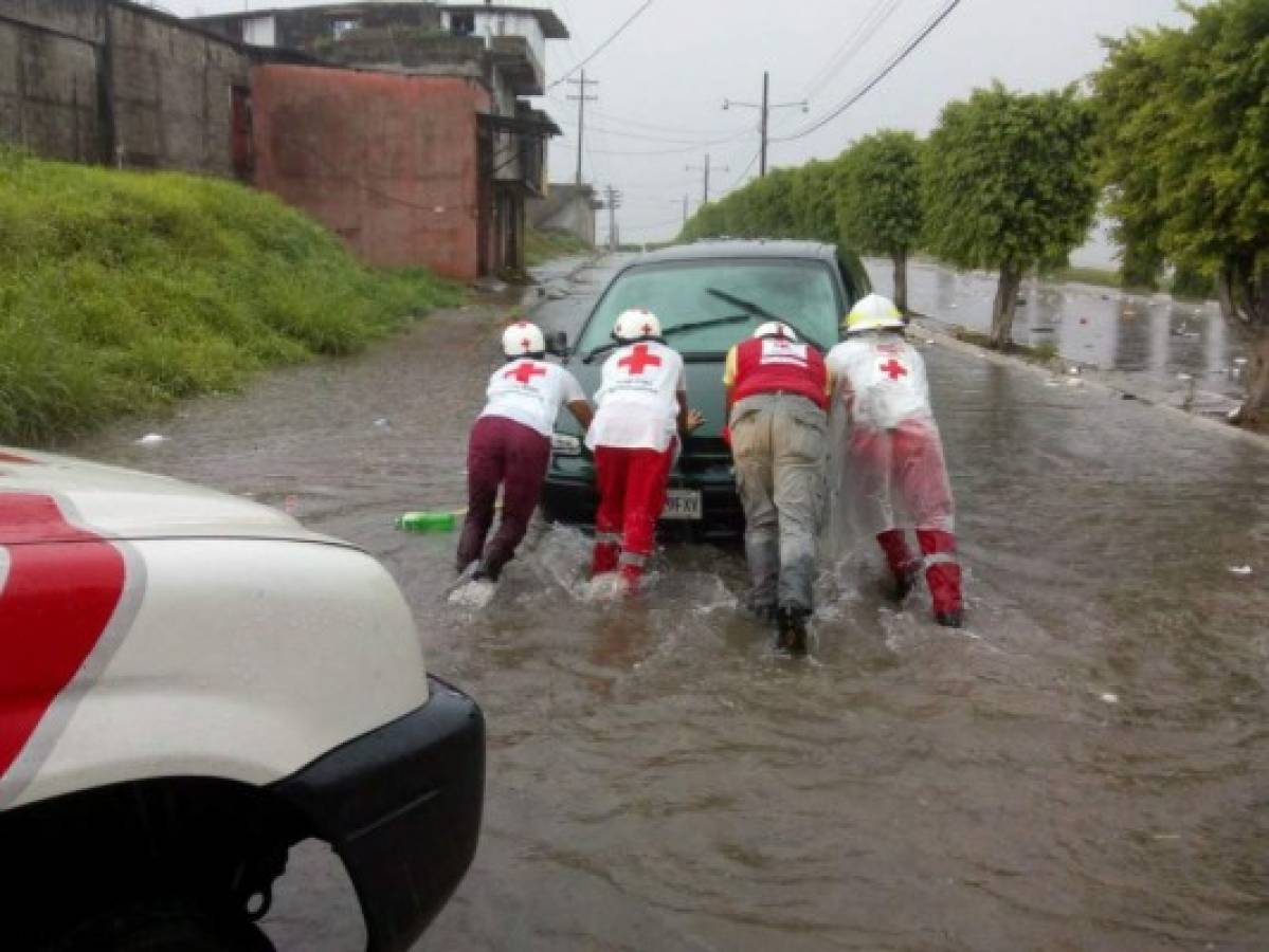 Más de 1,000 afectados por fuertes lluvias en Guatemala  