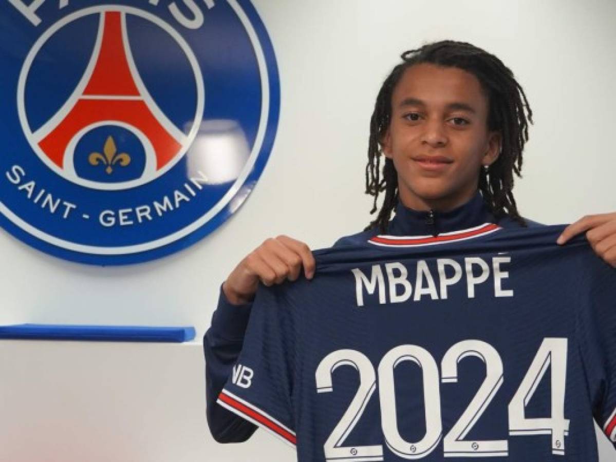 El hermano pequeño de Mbappé firma un contrato con el PSG
