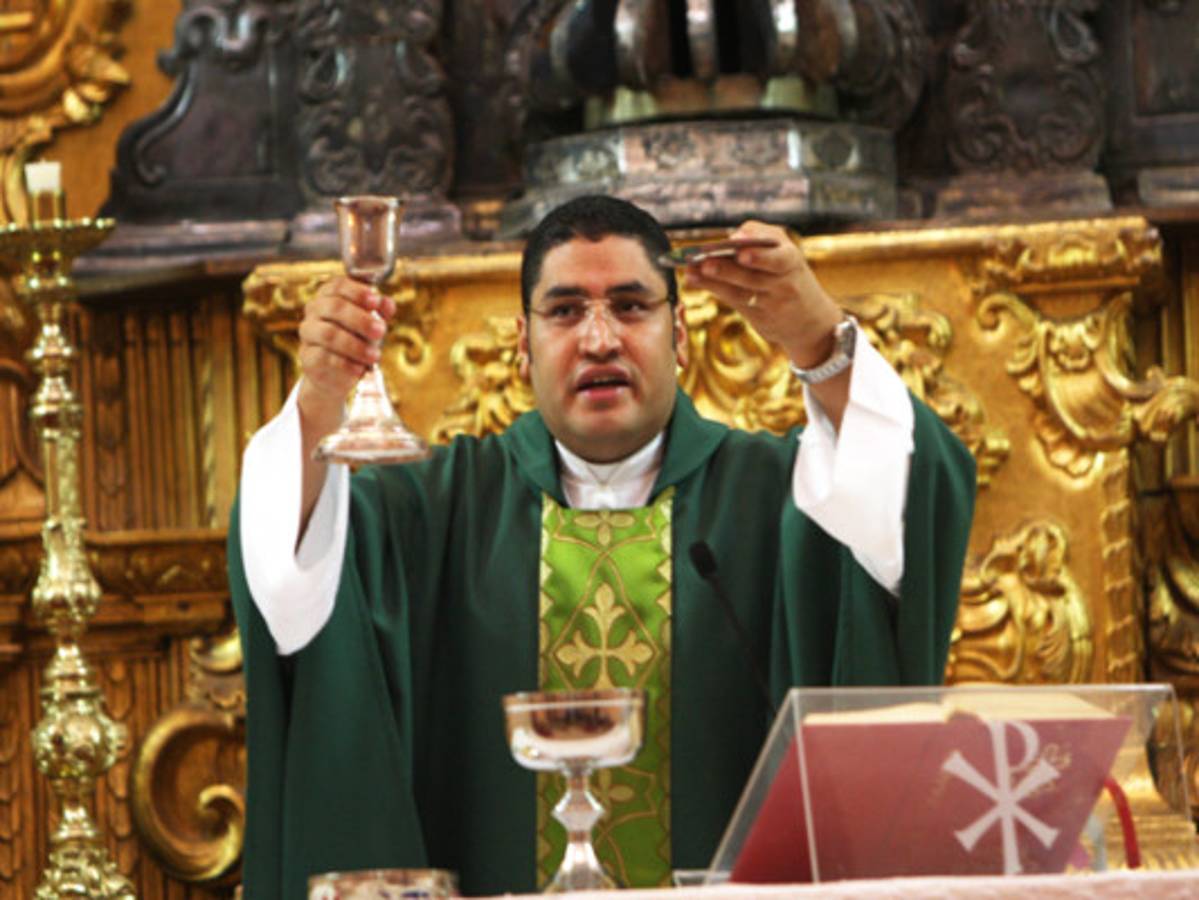 Iglesia Católica llama a buscar felicidad real