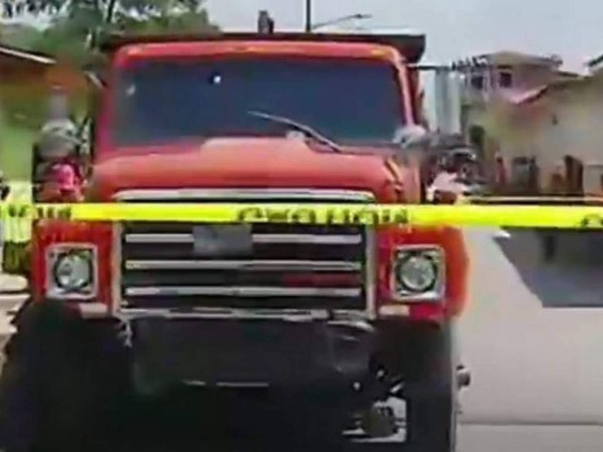 Menor muere al ser atropellado por una volqueta en Cofradía, Cortés