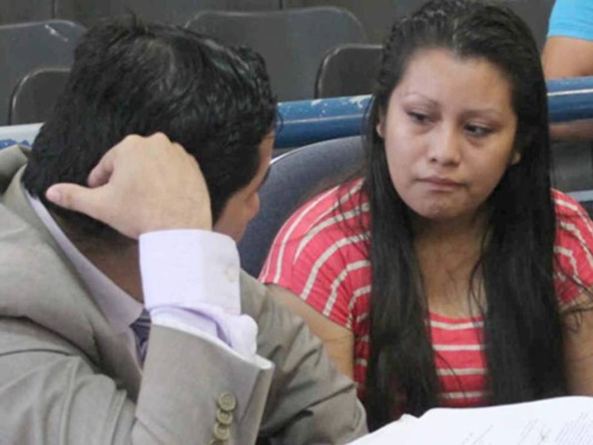 Treinta años de cárcel a salvadoreña de 19 años por aborto