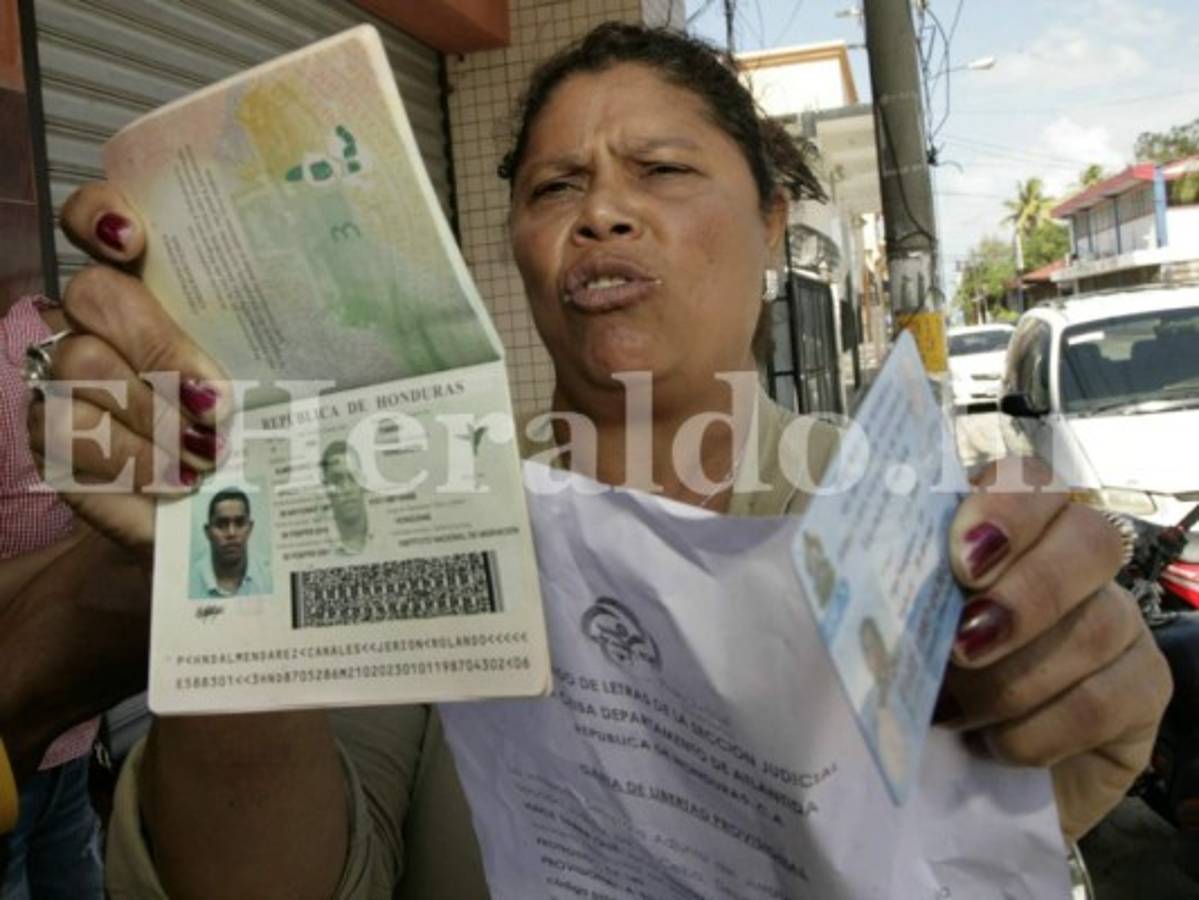 Madre del árbitro acusado de extorsión: 'No sean falsos, digan la verdad... Mi hijo es inocente'