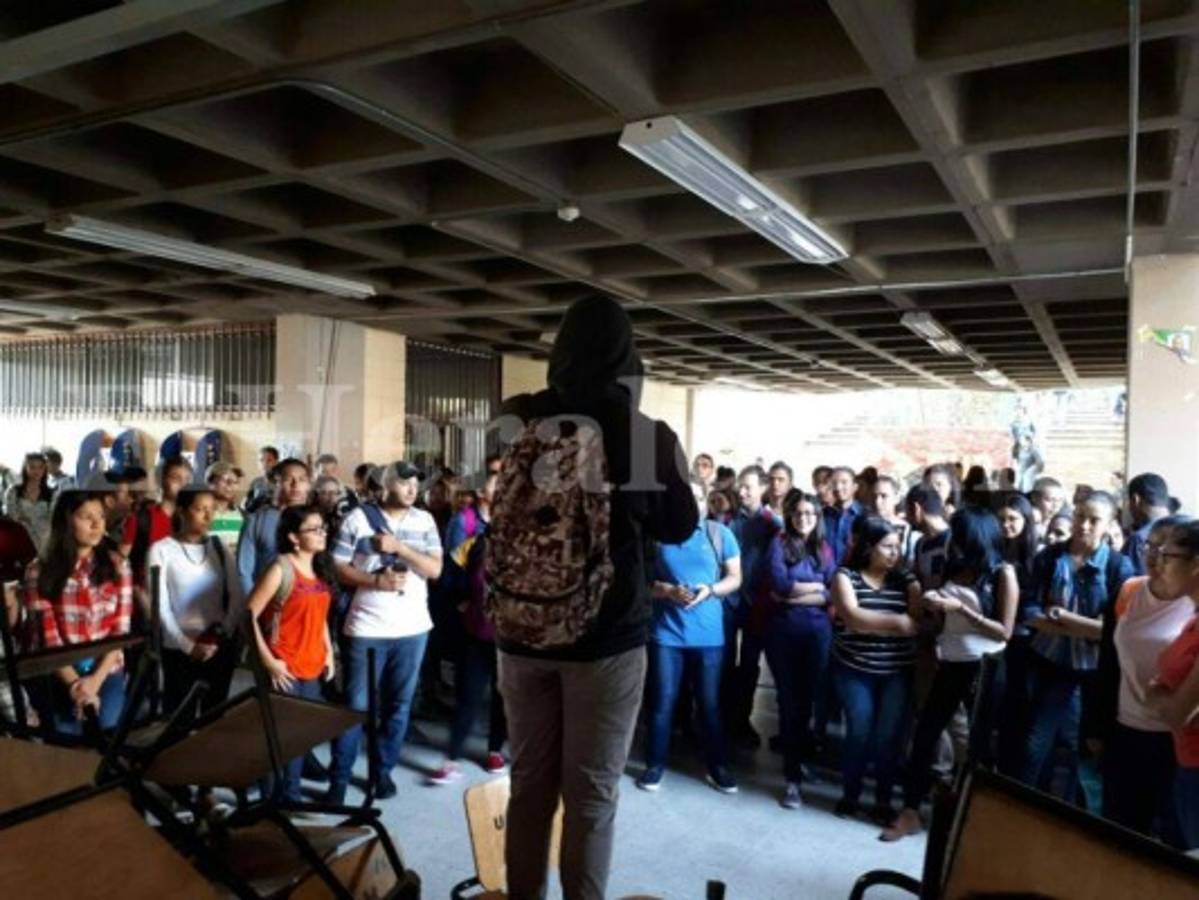Realizan tomas en la Universidad Nacional Autónoma de Honduras a tres días de iniciado el periodo académico