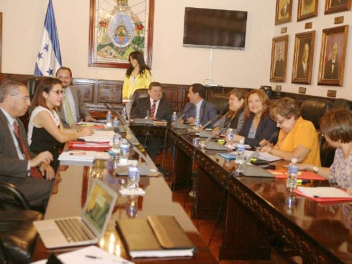 Honduras: Comisión especial para las reformas electorales se reunirá con personal del RNP