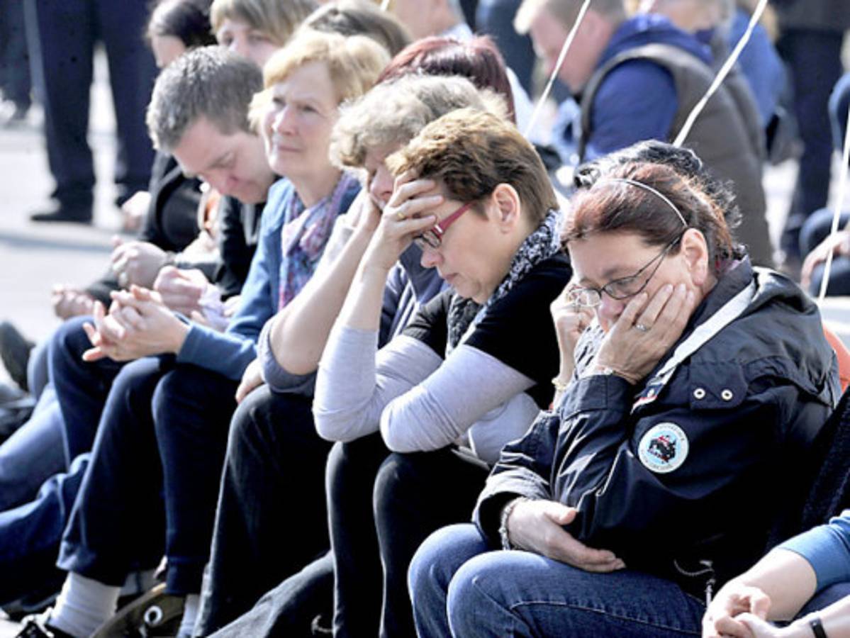 Bélgica llora la muerte de 22 niños en accidente en Suiza