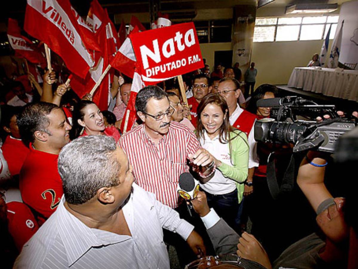 TSE realiza el sorteo de papeletas electorales