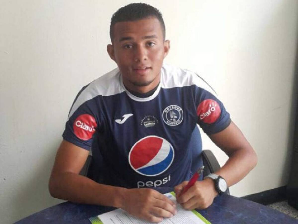 Walter Martínez firmó por dos años con Motagua