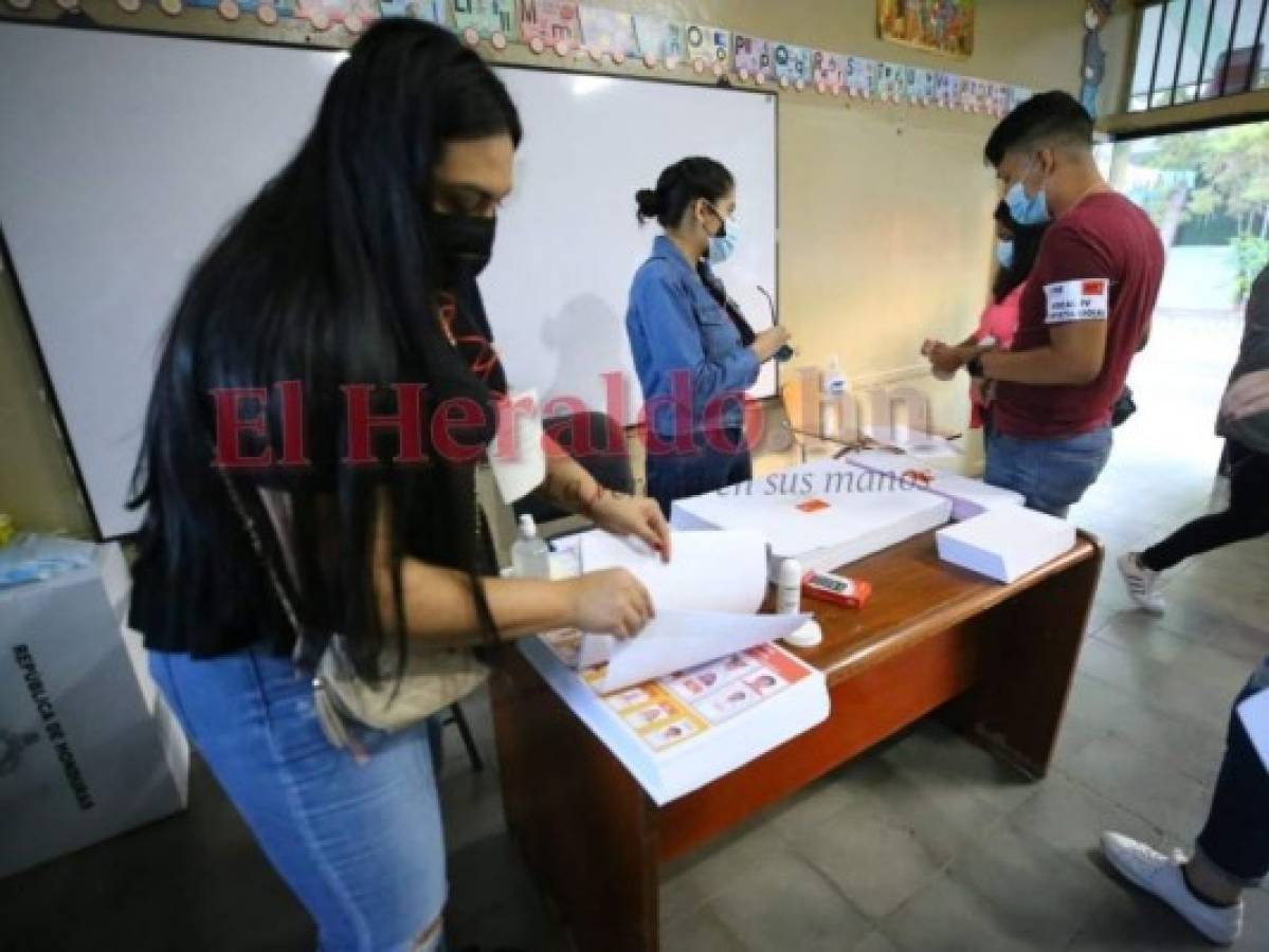 Curiosidades, preparativos y votos: Así transcurren las elecciones primarias en Honduras (FOTOS)