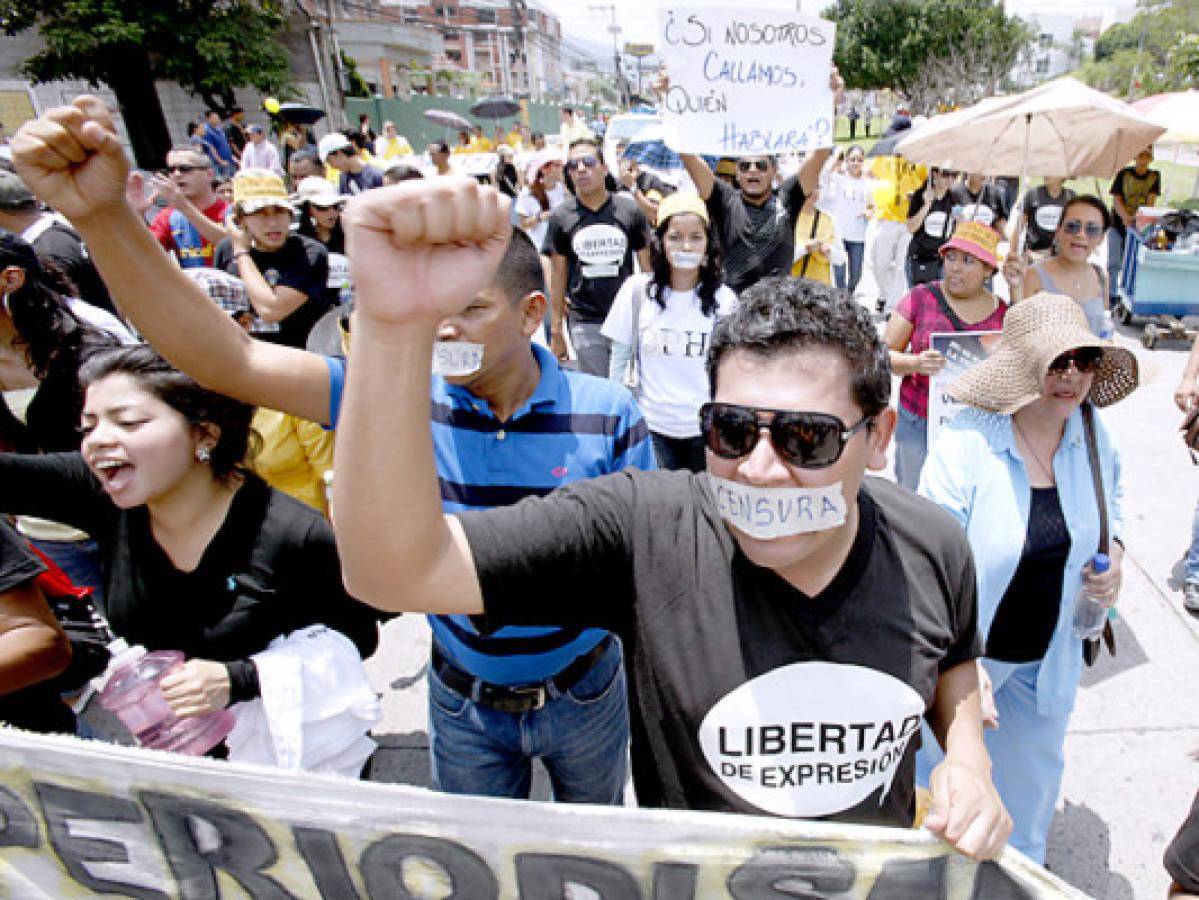 $!Periodistas en la lucha constante por la verdad, enfrentado la censura y defendiendo la libertad de expresión.