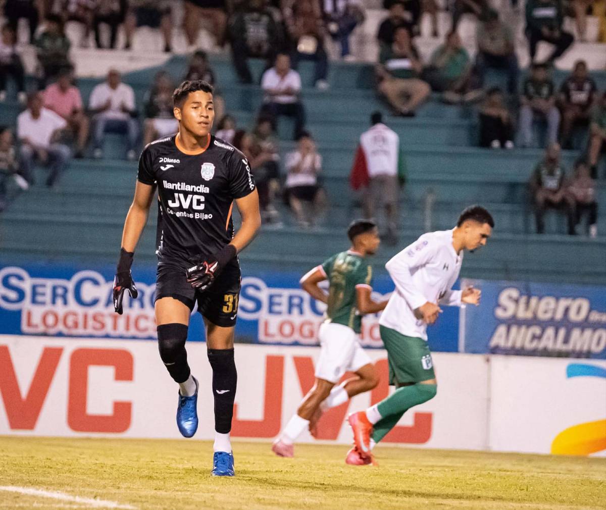 Linda chica sorprende, Alexy Vega con guiño al Puskas y  show de Marathón ante Platense