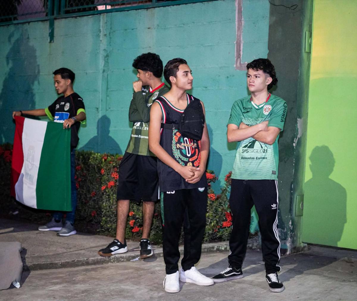 Marathón se arropa con su gente: Así fue el banderazo verdolaga previo a la final ante Olimpia