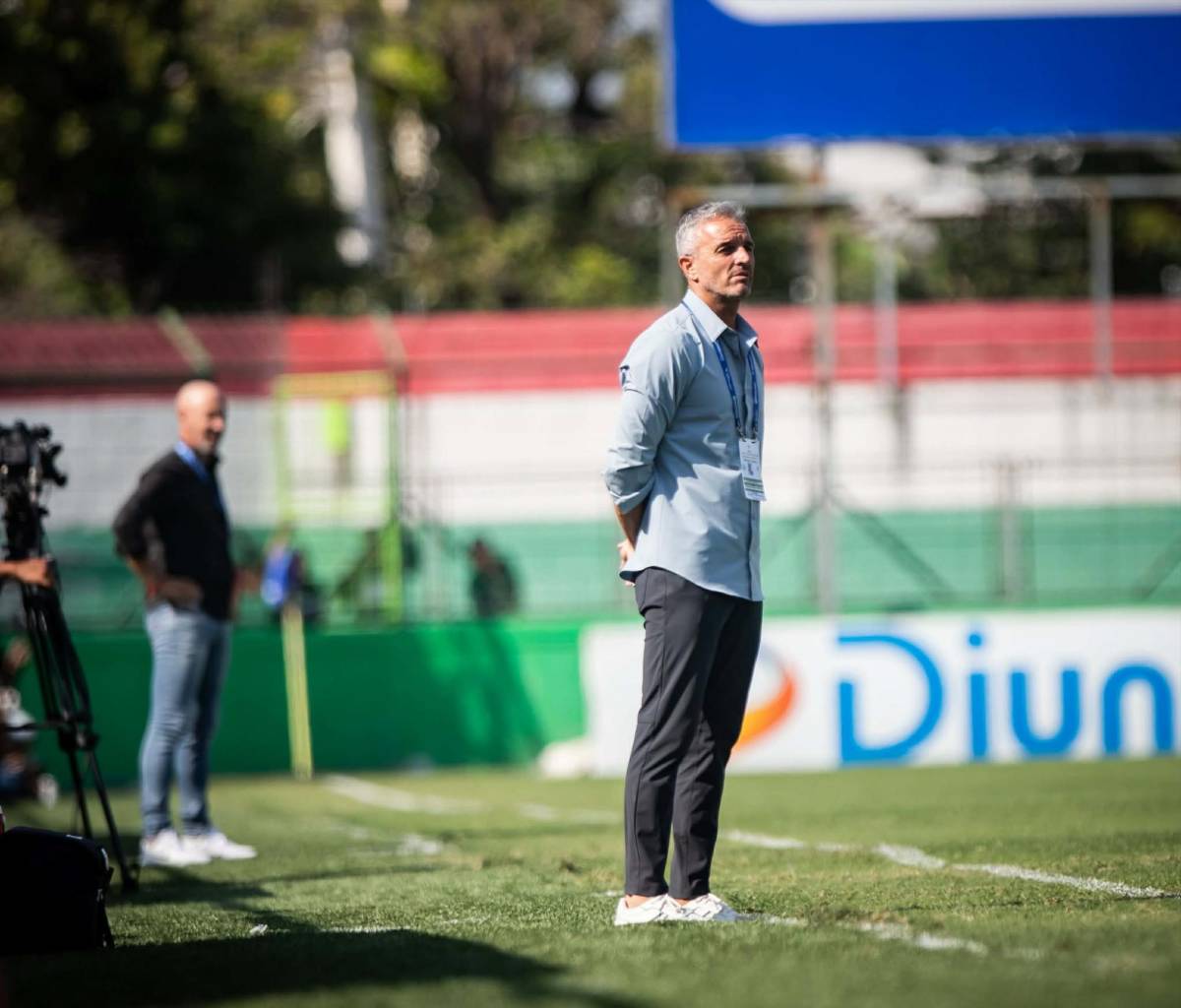 Pelea entre jugadores, fuerte polémica arbitral en gol de Marathón y Olimpia sale herido del Yankel