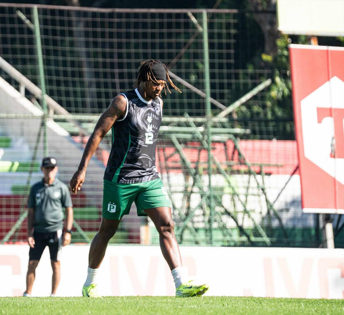 Tarde de calor y entorno familiar en el Yankel para el Marathon vs Platense