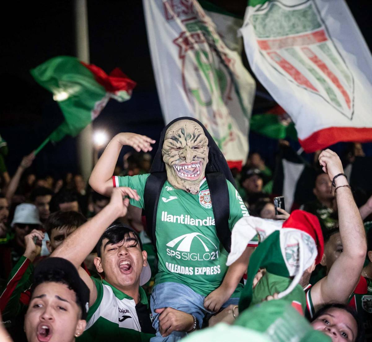 Marathón se arropa con su gente: Así fue el banderazo verdolaga previo a la final ante Olimpia