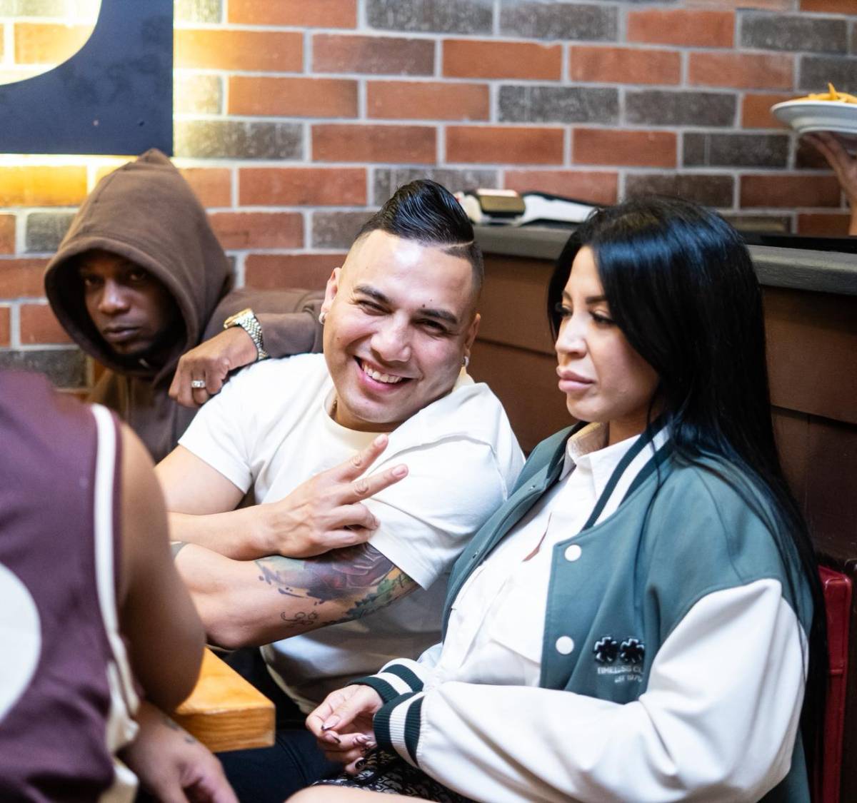 Ex jugador de Motagua se filtra en exclusiva celebración del Olimpia por el título 40