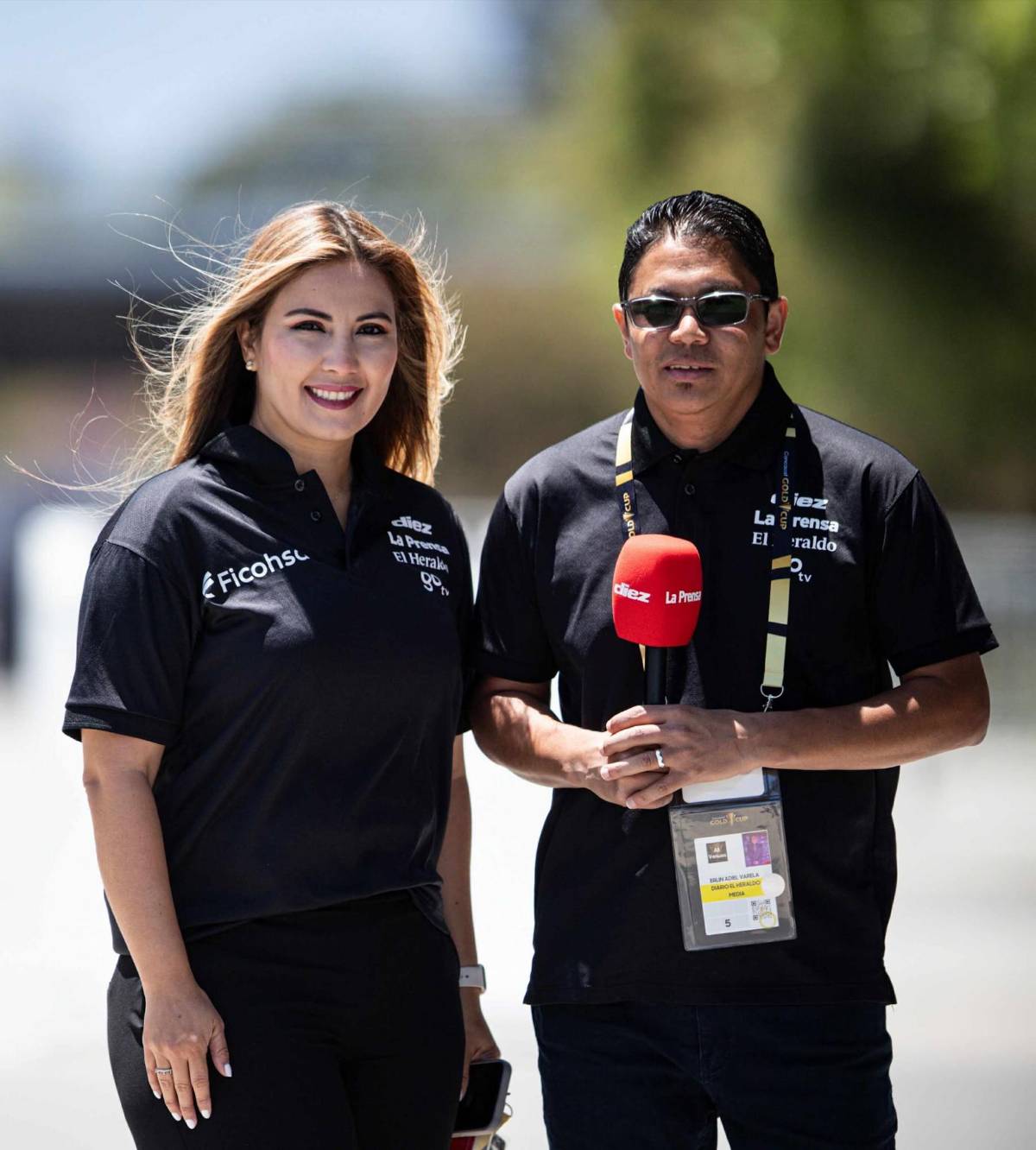 Bella periodista y exjugador hondureño sorprenden: Ambiente previo al Honduras vs Curazao